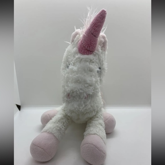 First Impressions 2017 Macy's White Pink Unicorn Used Condition - Picture 7 of 12
